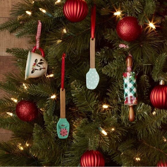 2021 🦋 New Pioneer Woman Kitchen Christmas Ornament Bundle, 4 Count - Picture 4 of 8